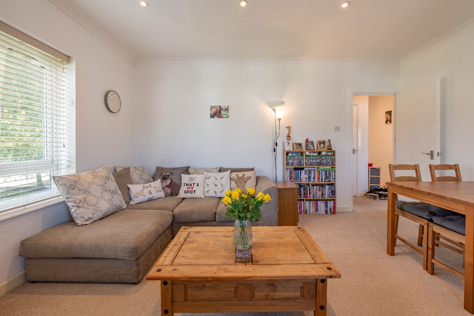 Spacious One-Bedroom Apartment in Andrew Road, Prime Location Property image 4