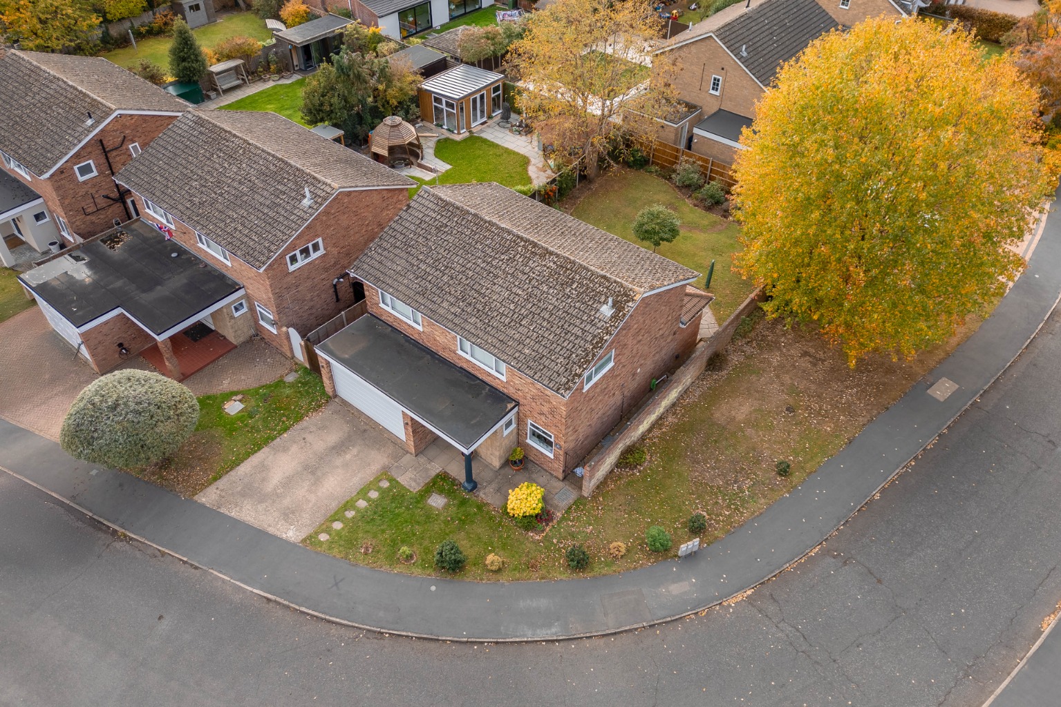 Stunning Four Double Bedroom Extended Home in Little Paxton with Open Plan Living Property image 18