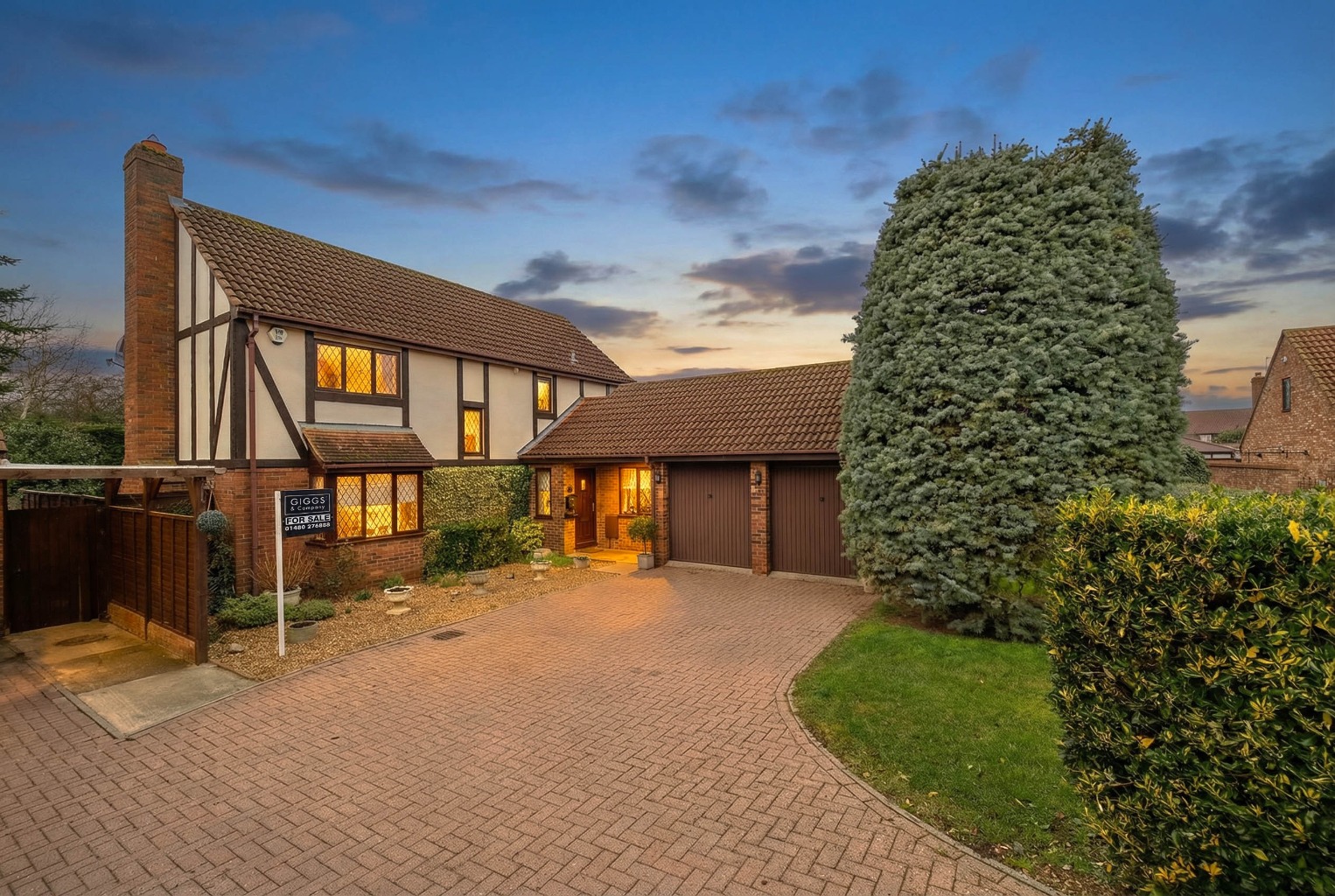 Four Double  Bedroom Detached Home in Eynesbury, St. Neots