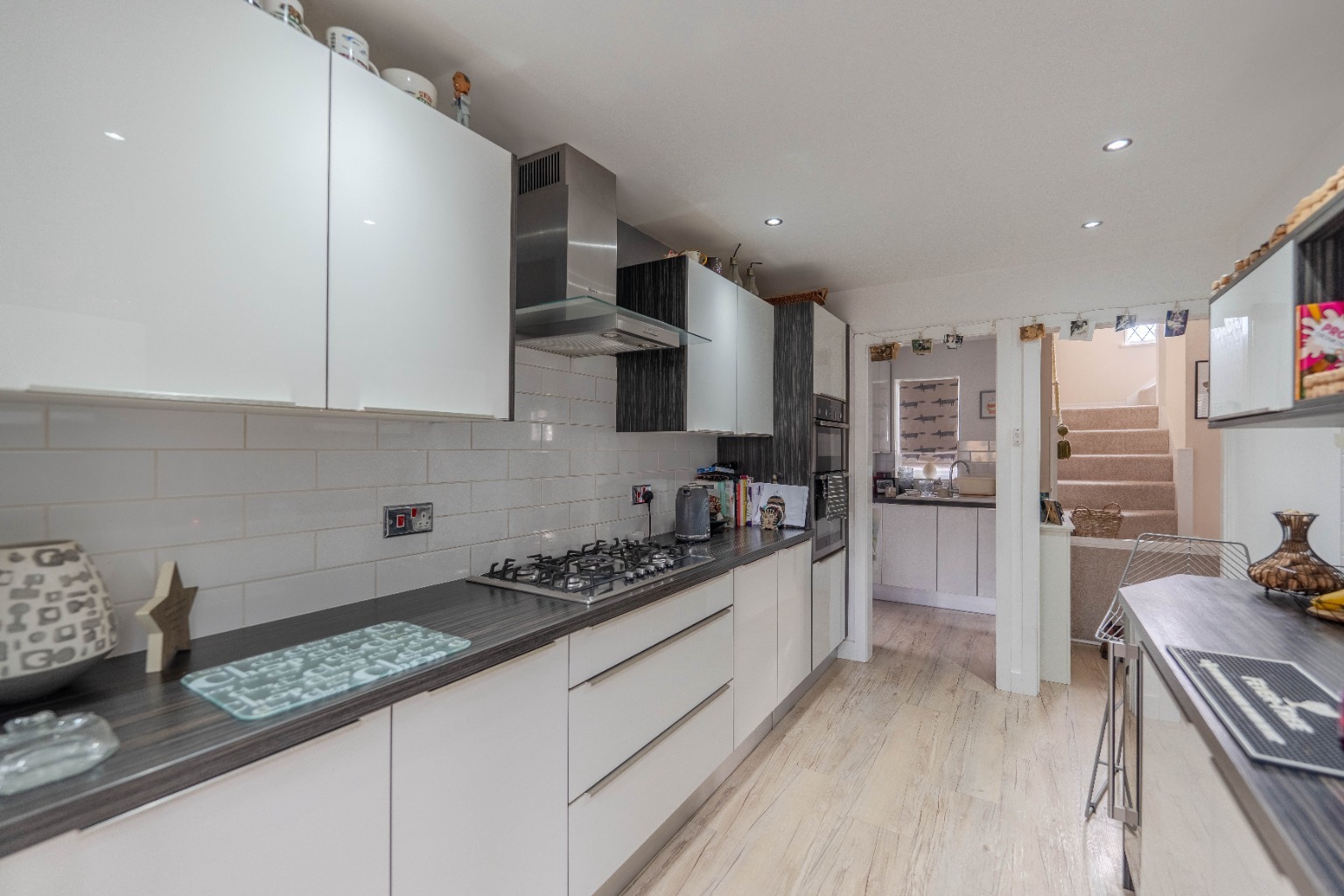 ** Guide Price £425,000 - £440,000 ** Outstanding 3 Bedroom Detached Family Home in Popular St. Ives Property image 6