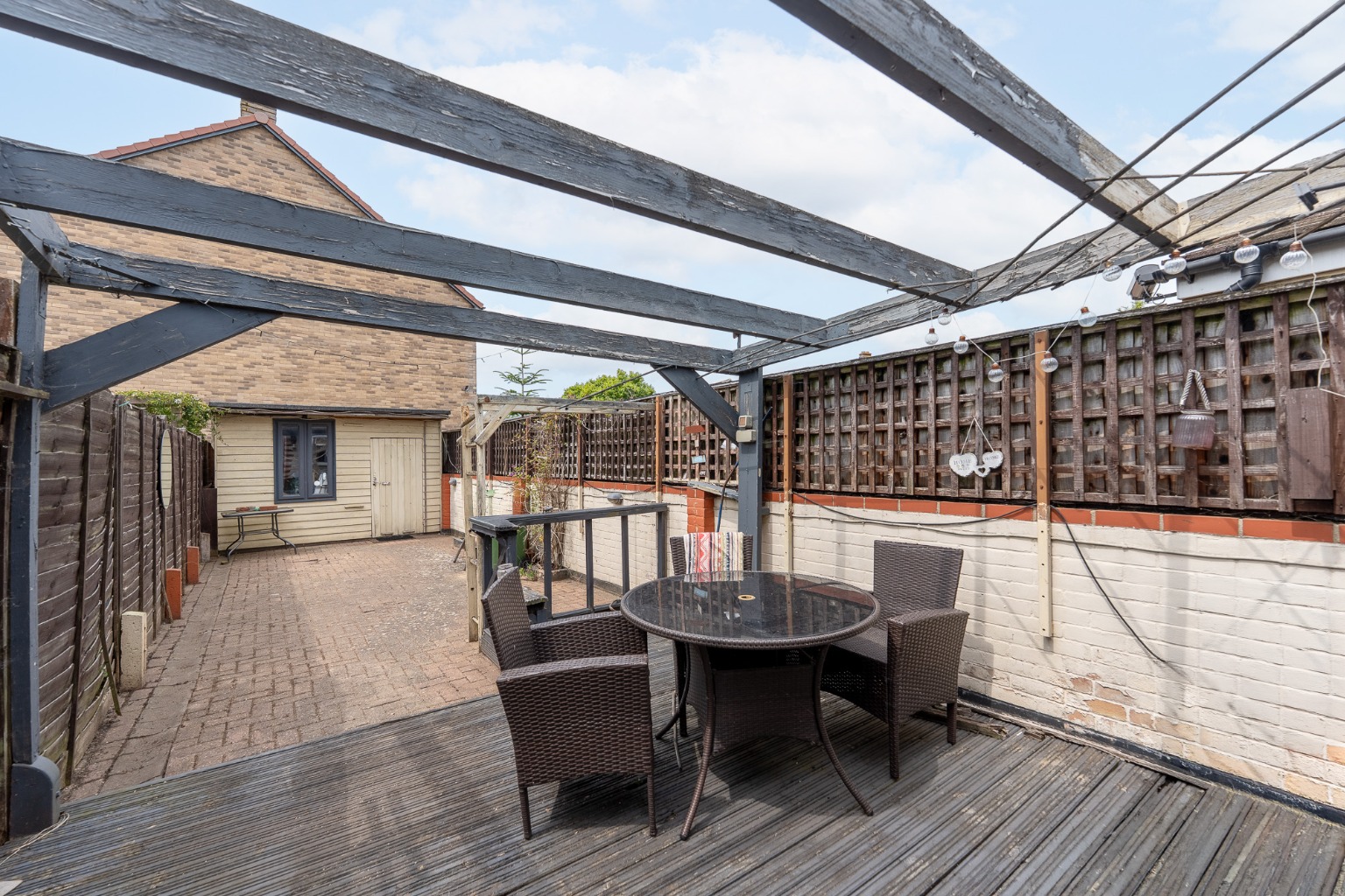 TWO BEDROOM COTTAGE CLOSE TO THE TOWN CENTRE Property image 8