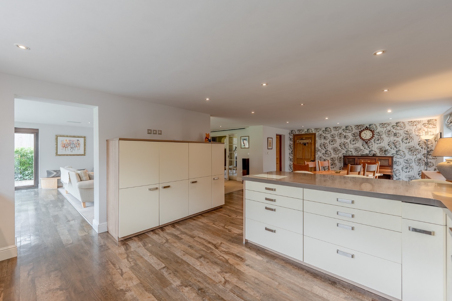 Exceptional 5 Bedroom Family Home in St. Ives with Stunning Extension Property image 6
