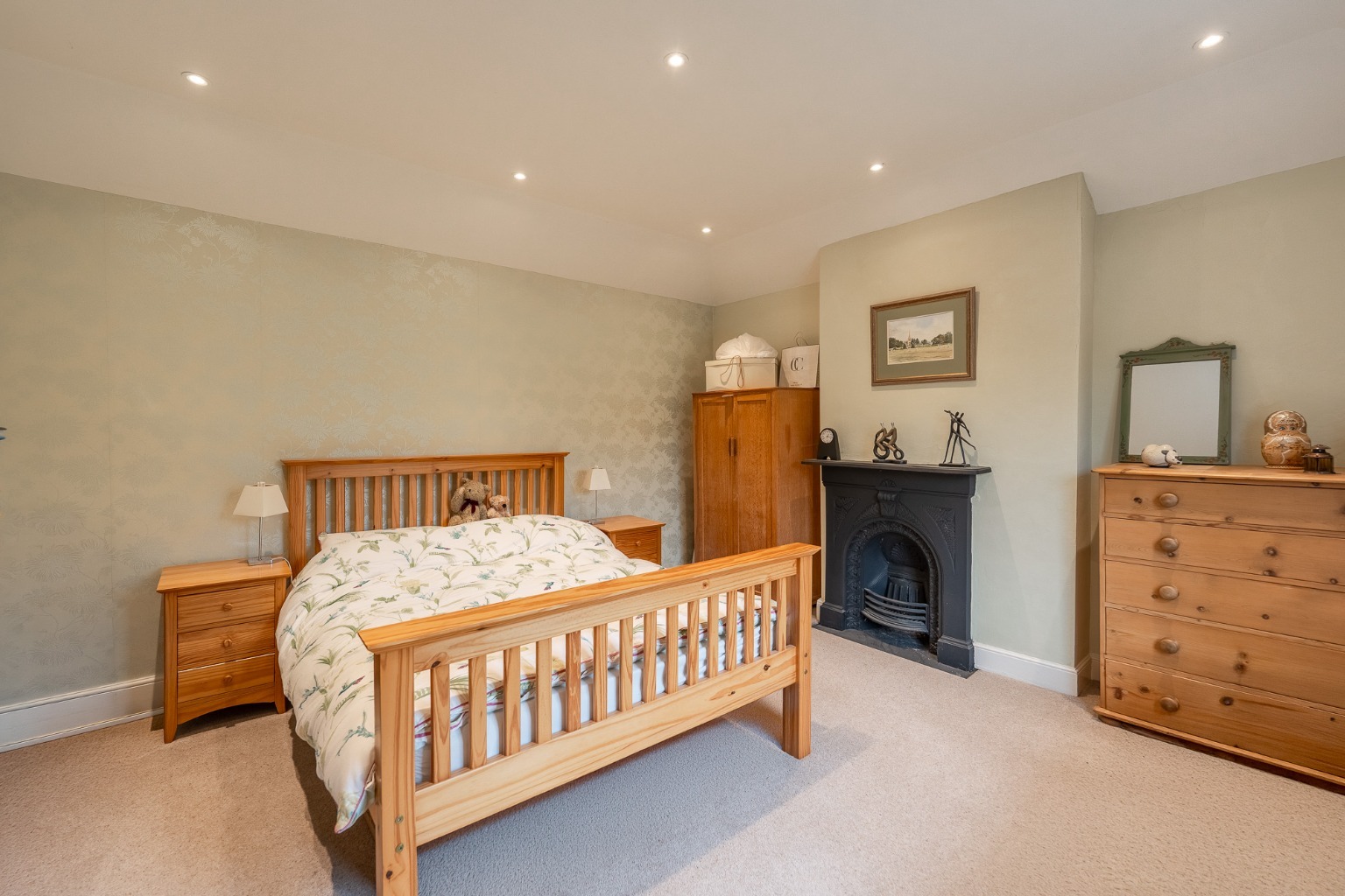 Exceptional 5 Bedroom Family Home in St. Ives with Stunning Extension Property image 16