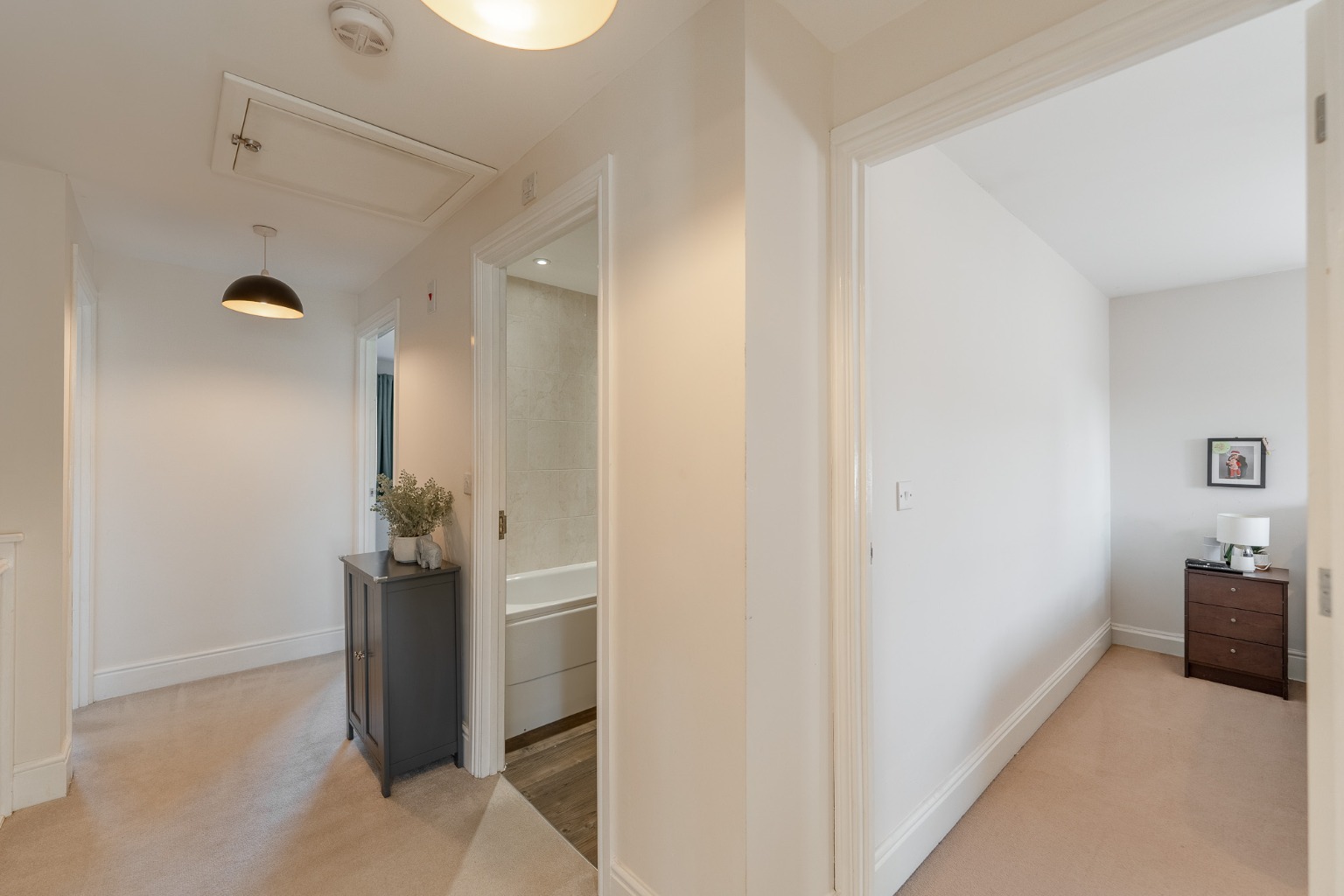 Detached Four Bedroom Family Home in St. Neots Property image 9