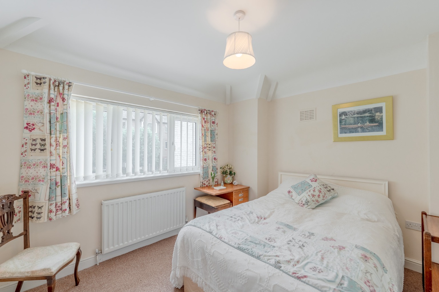 Three bedroom semi detached house located in St Neots! Property image 12