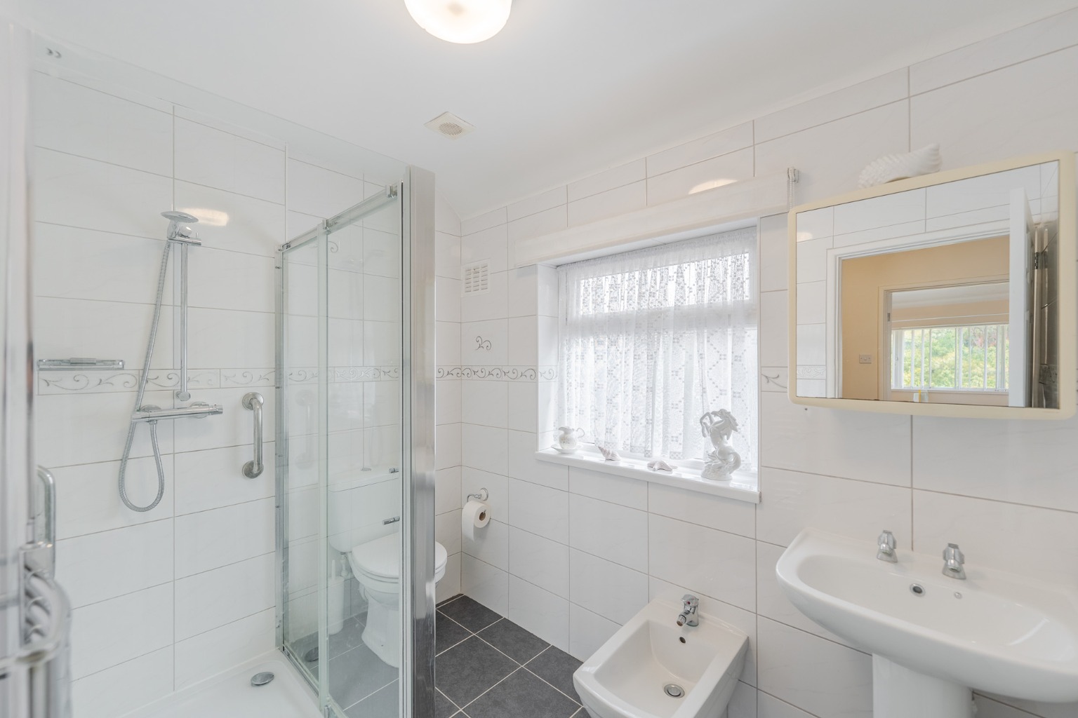 Three bedroom semi detached house located in St Neots! Property image 16
