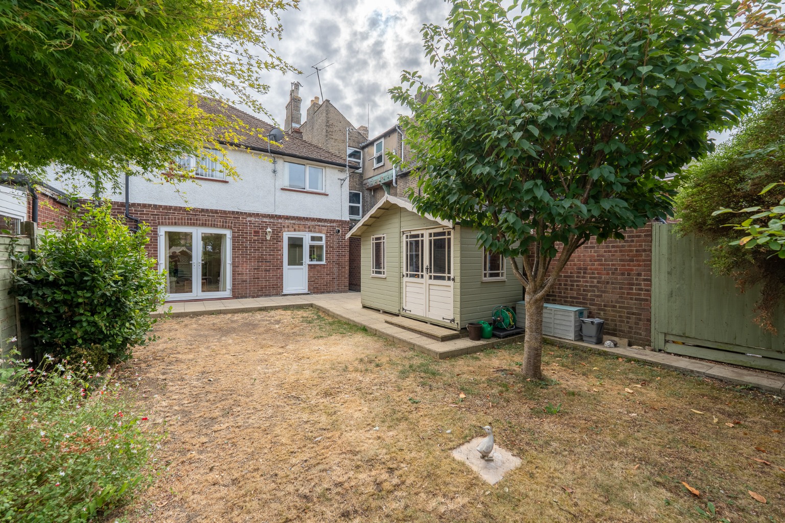 Three bedroom semi detached house located in St Neots! Property image 4