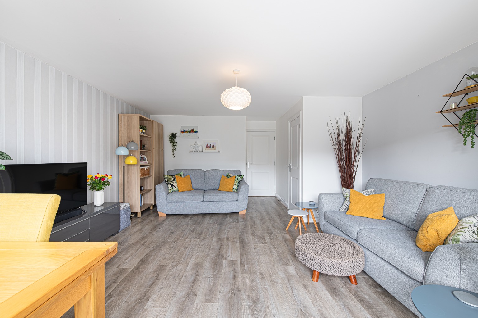 Well presented & spacious town house in Papworth Everard Property image 3