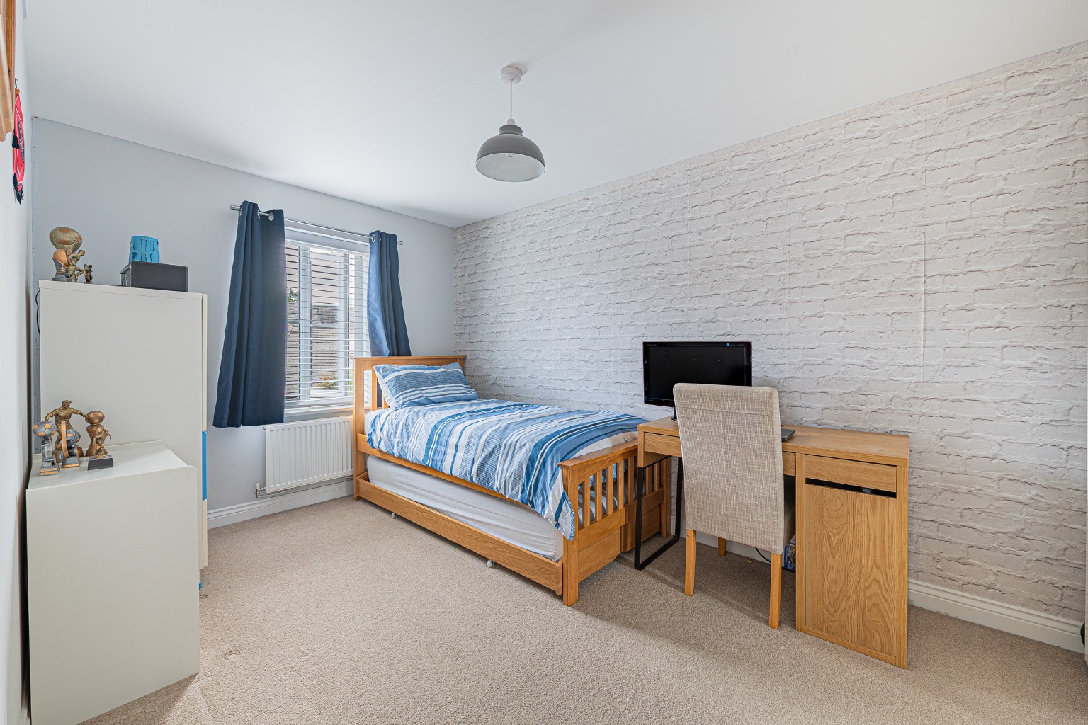 Well presented & spacious town house in Papworth Everard Property image 11
