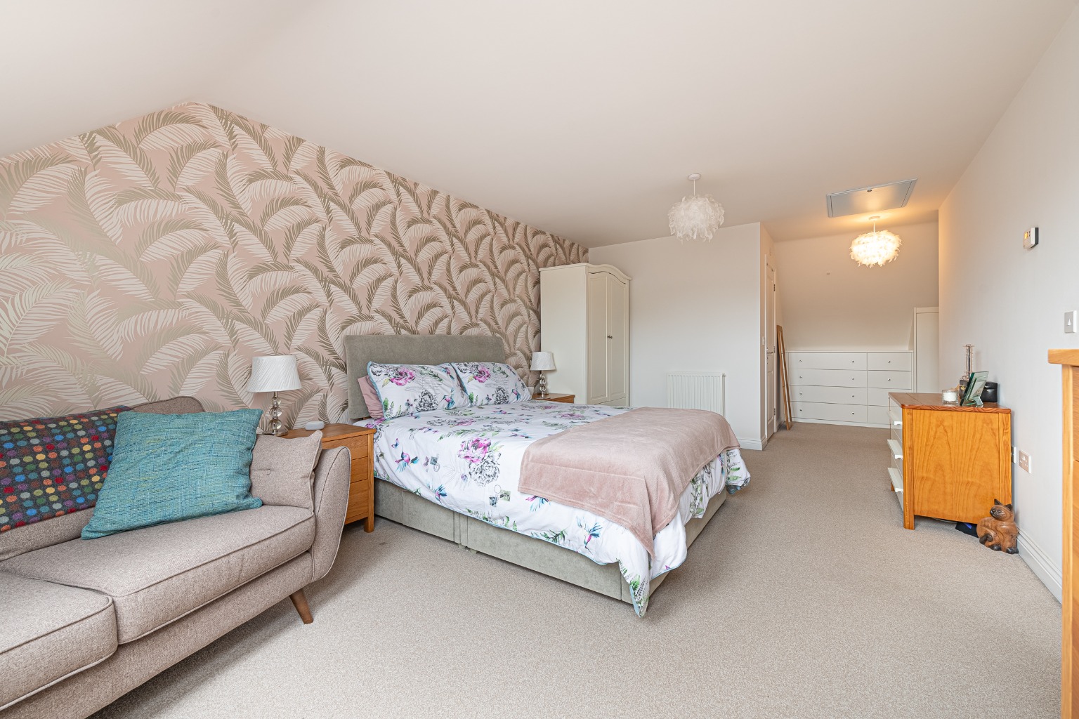Well presented & spacious town house in Papworth Everard Property image 5