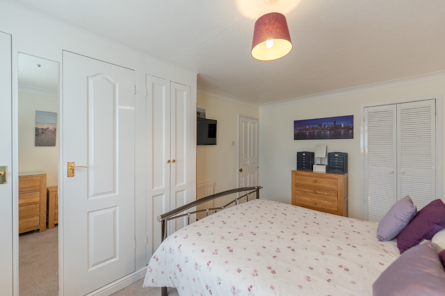 A three bedroom family home occupying a desirable corner plot. Property image 14