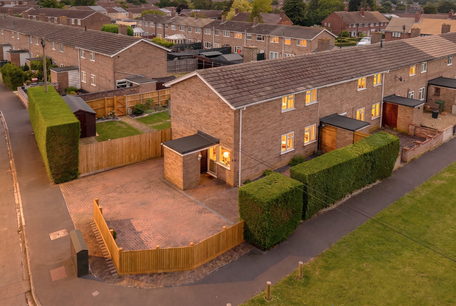 A three bedroom family home occupying a desirable corner plot. Property image 27