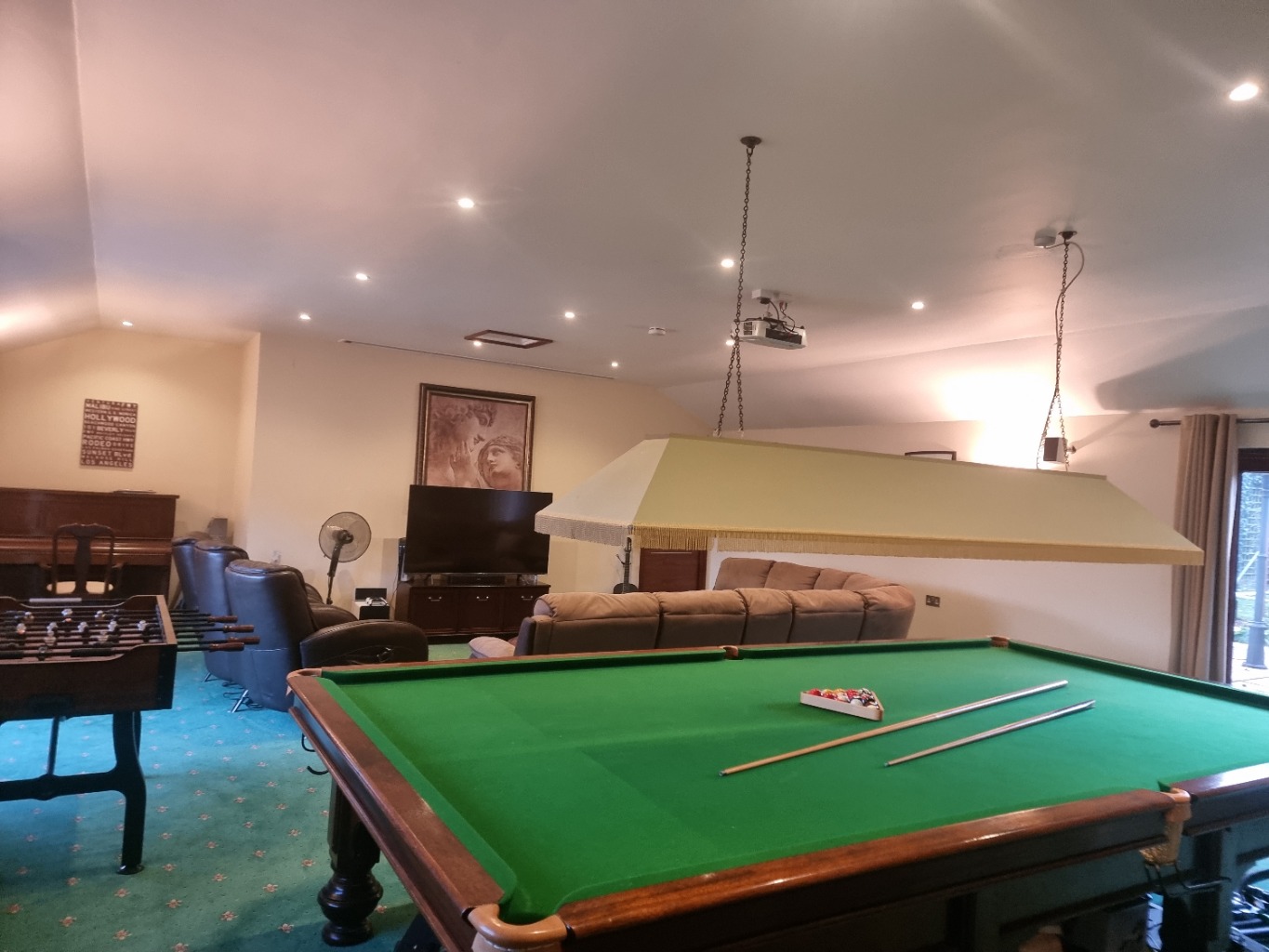 Saviles Close, a substantial family home in one of St Neots’ most exclusive private roads. Property image 11