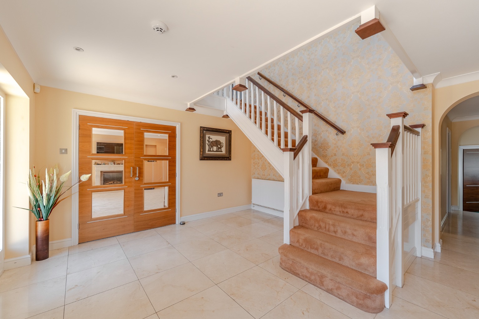 Saviles Close, a substantial family home in one of St Neots’ most exclusive private roads. Property image 2