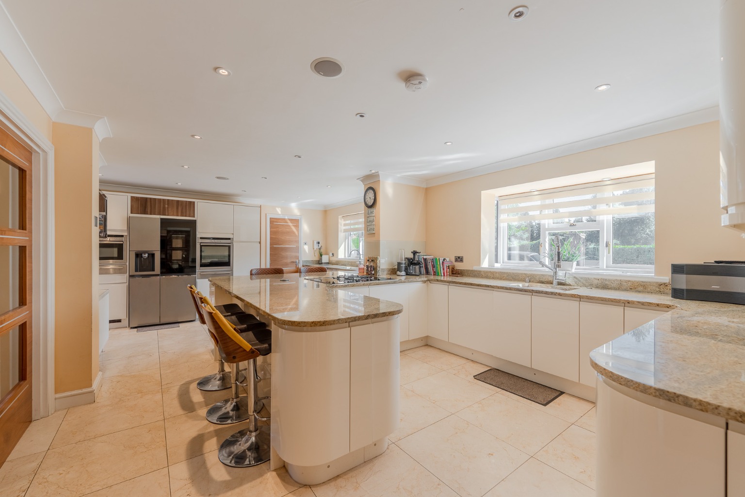 Saviles Close, a substantial family home in one of St Neots’ most exclusive private roads. Property image 6