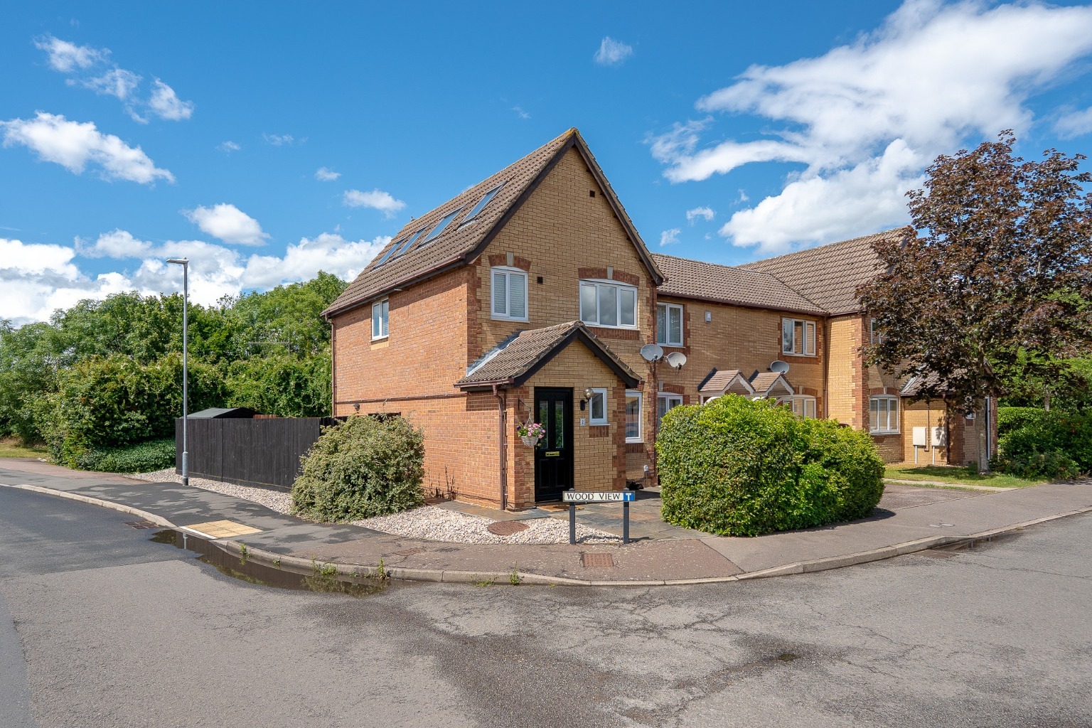 *** Guide Price £325,000 - £350,000 *** Beautifully Presented 4 Bedroom Home in Brampton