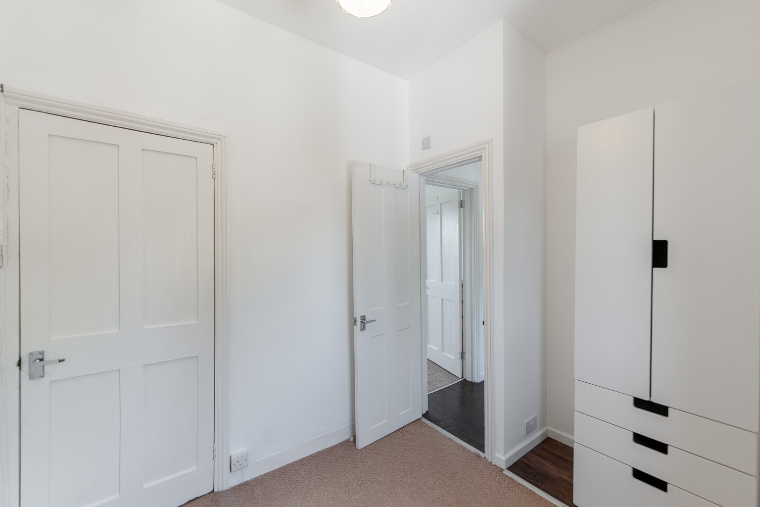 *** Guide Price £190,000 - £210,000 *** Charming 2 Bed Town Centre Cottage with Parking, St. Ives Property image 11