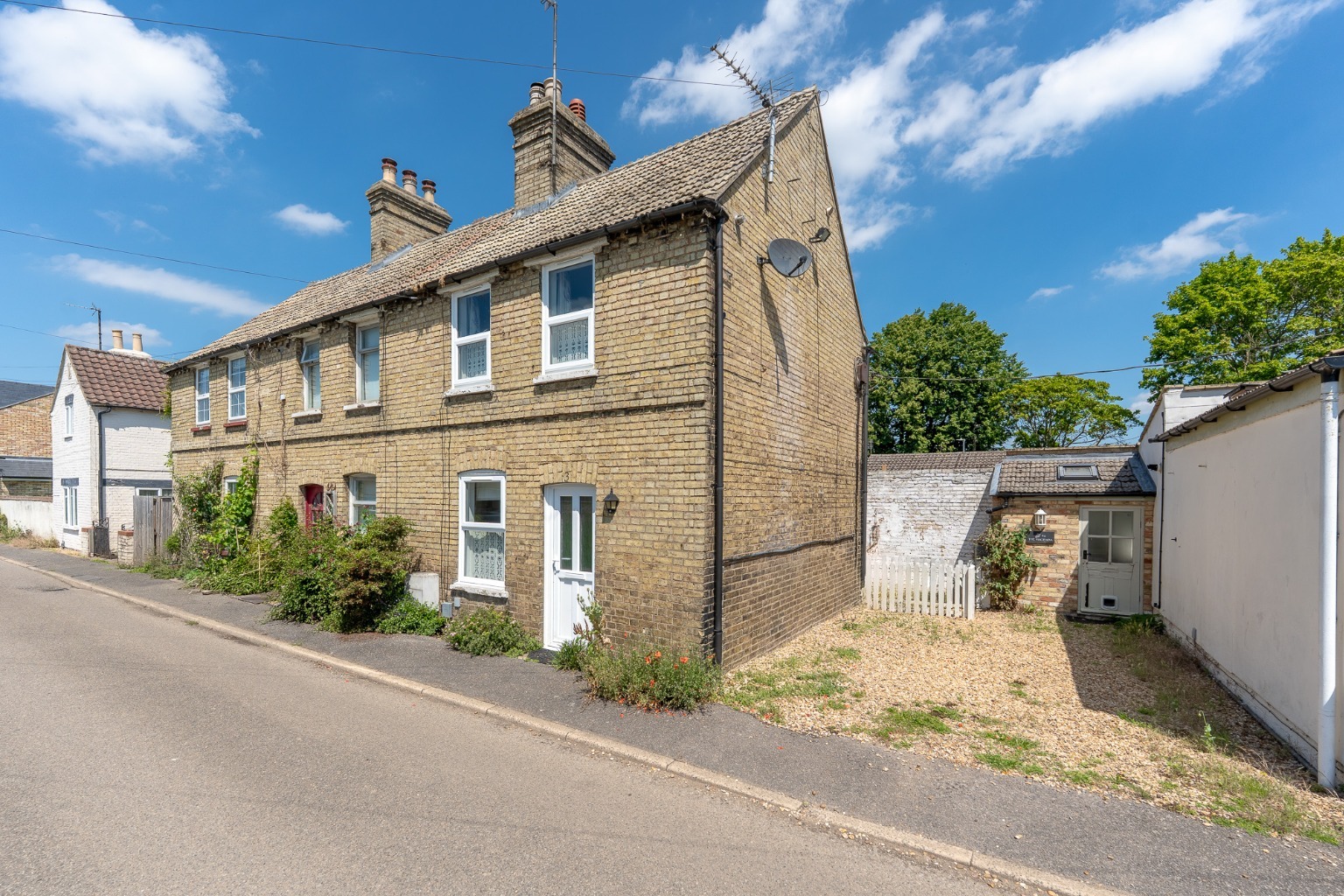 *** Guide Price £190,000 - £210,000 *** Charming 2 Bed Town Centre Cottage with Parking, St. Ives Property image 14