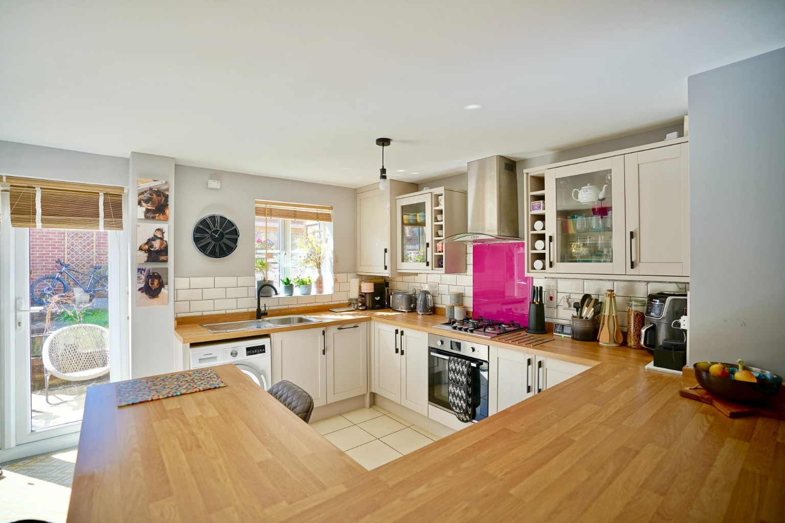 Charming 3 Bed Home with Parking & Sunny Garden Property image 5