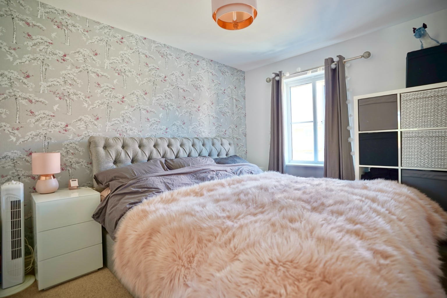 Charming 3 Bed Home with Parking & Sunny Garden Property image 7
