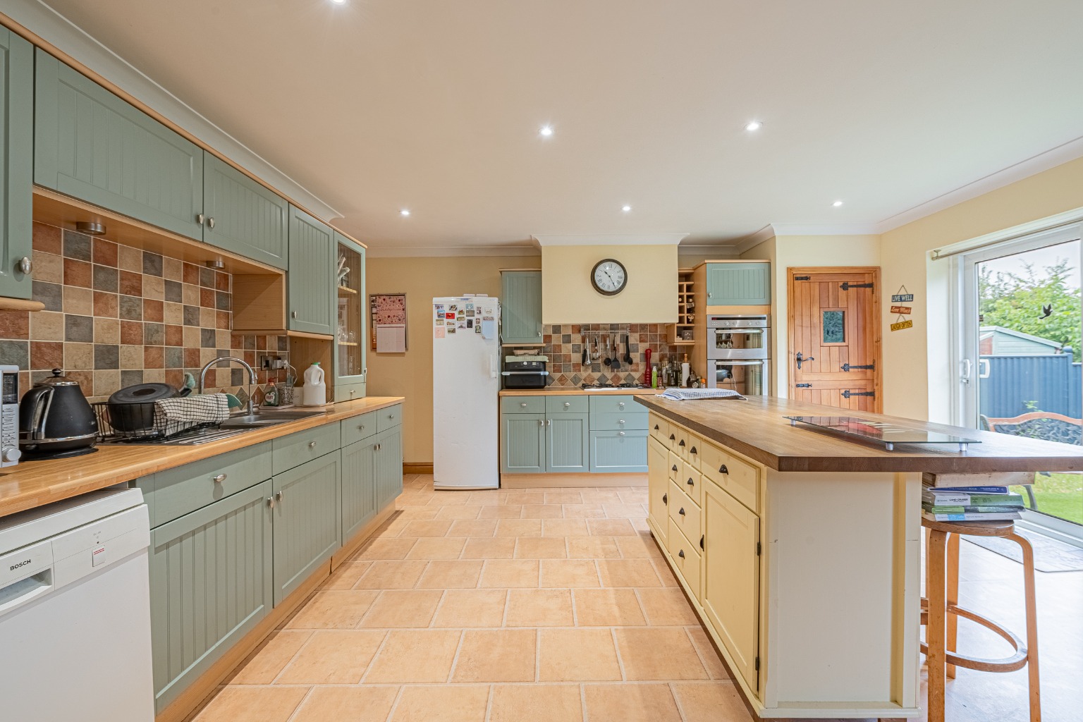 Extended 3 / 4 Bedroom Chalet Bungalow Offering Versatile Living In A Private setting, St Neots Property image 5