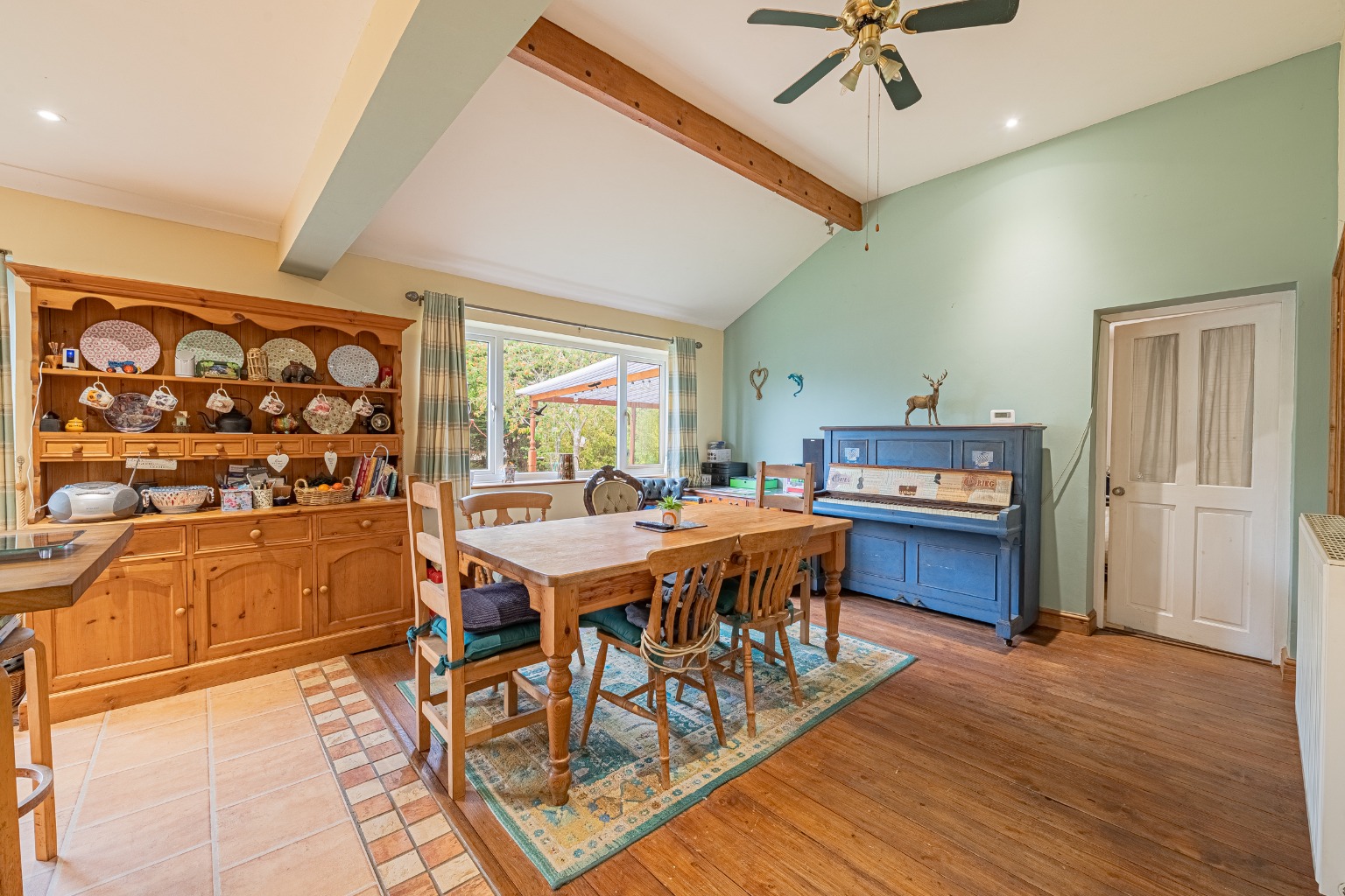 Extended 3 / 4 Bedroom Chalet Bungalow Offering Versatile Living In A Private setting, St Neots Property image 6