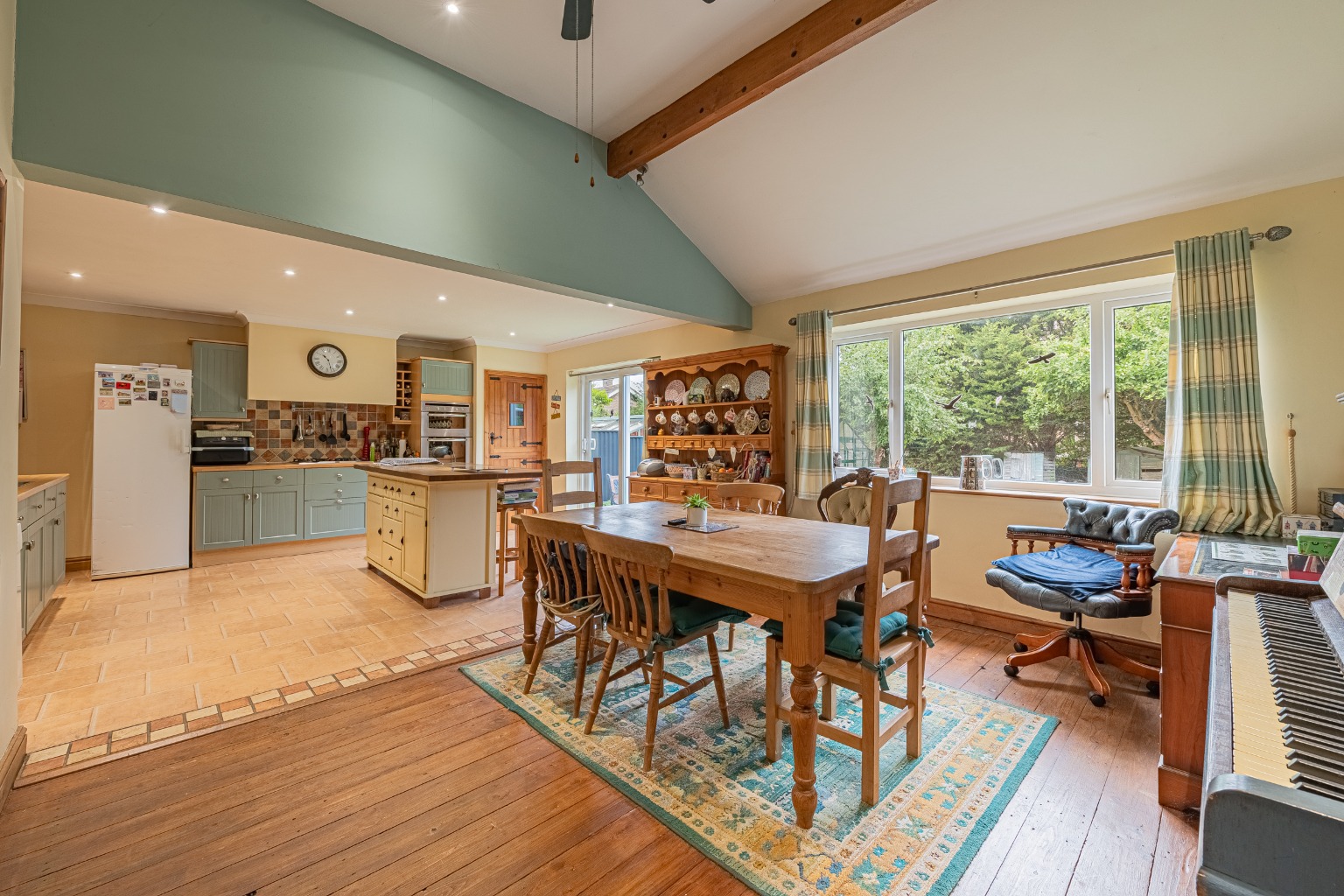 Extended 3 / 4 Bedroom Chalet Bungalow Offering Versatile Living In A Private setting, St Neots Property image 2