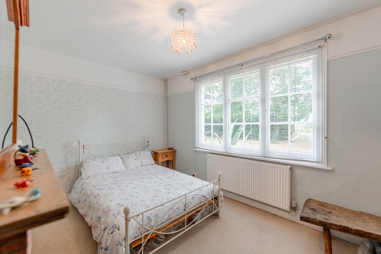 STUNNING DETACHED BUNGALOW ON THE EDGE OF POPULAR VILLAGE Property image 10