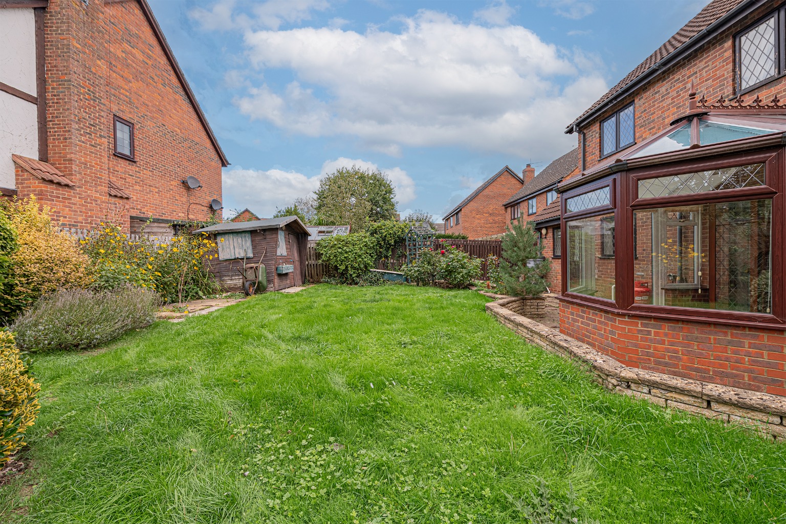 A SPACIOUS FOUR BEDROOM DETACHED FAMILY HOME READY TO MAKE YOUR OWN Property image 9
