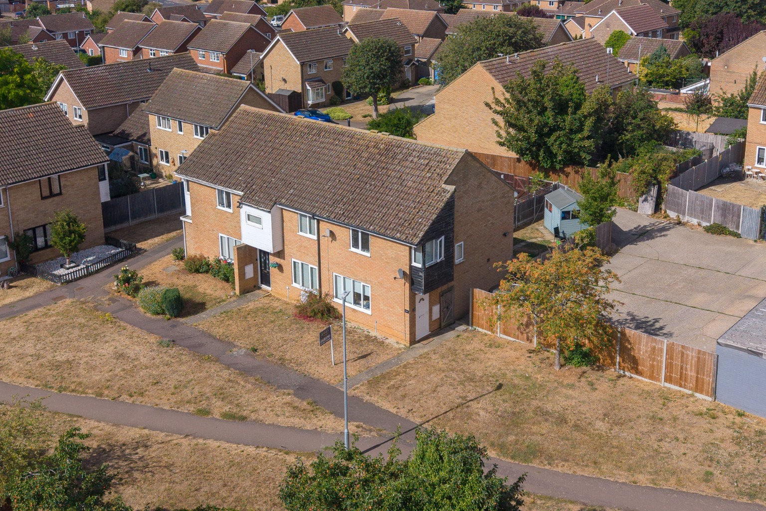 A charming three bedroom family home over looking a green area Property image 17