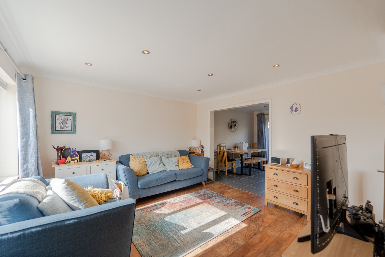 A charming three bedroom family home over looking a green area Property image 7