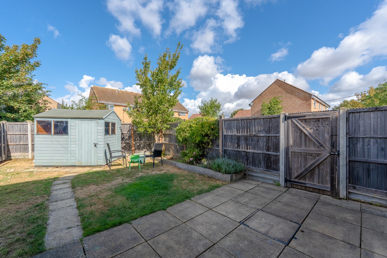 A charming three bedroom family home over looking a green area Property image 4
