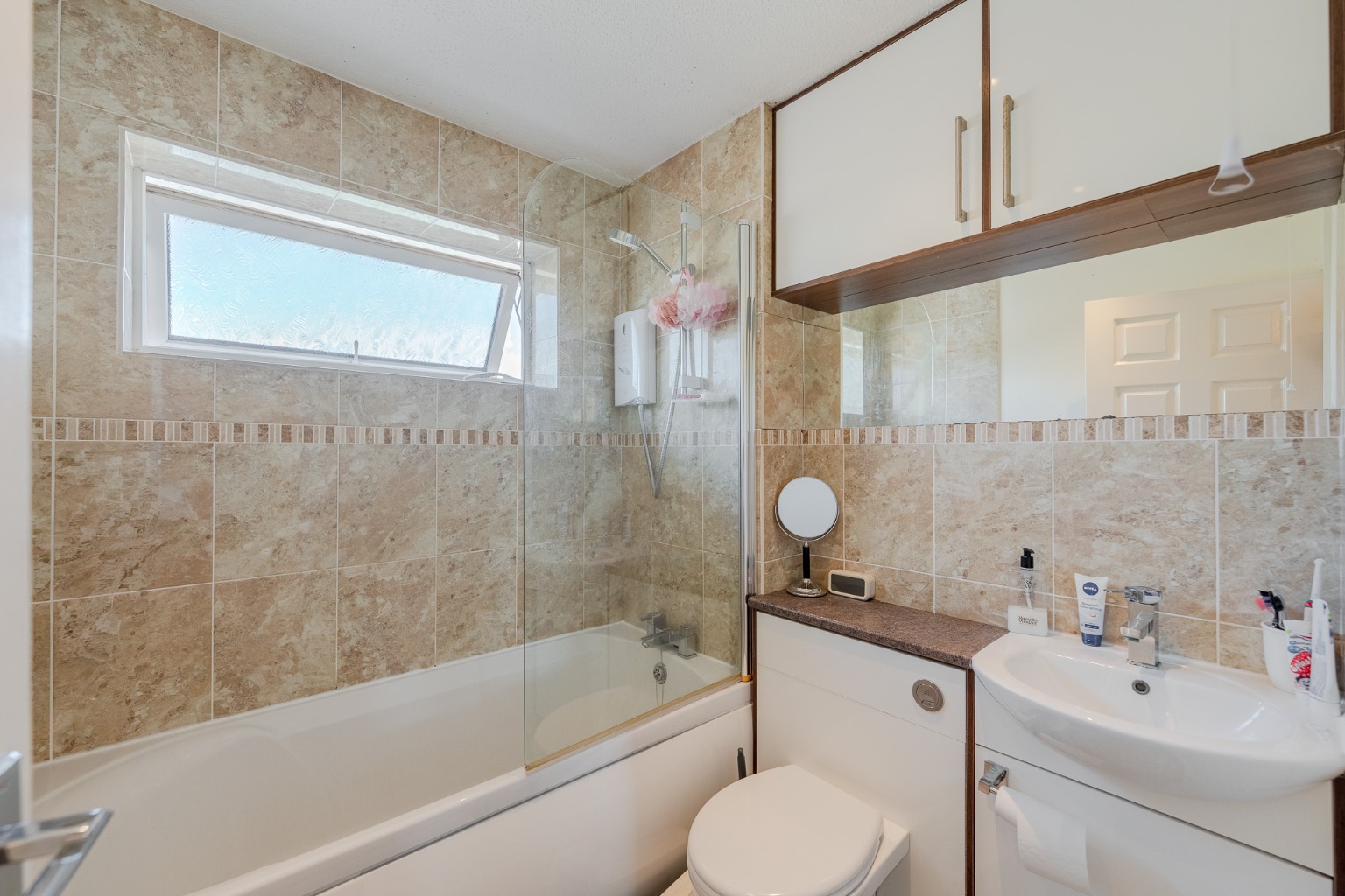 A charming three bedroom family home over looking a green area Property image 13