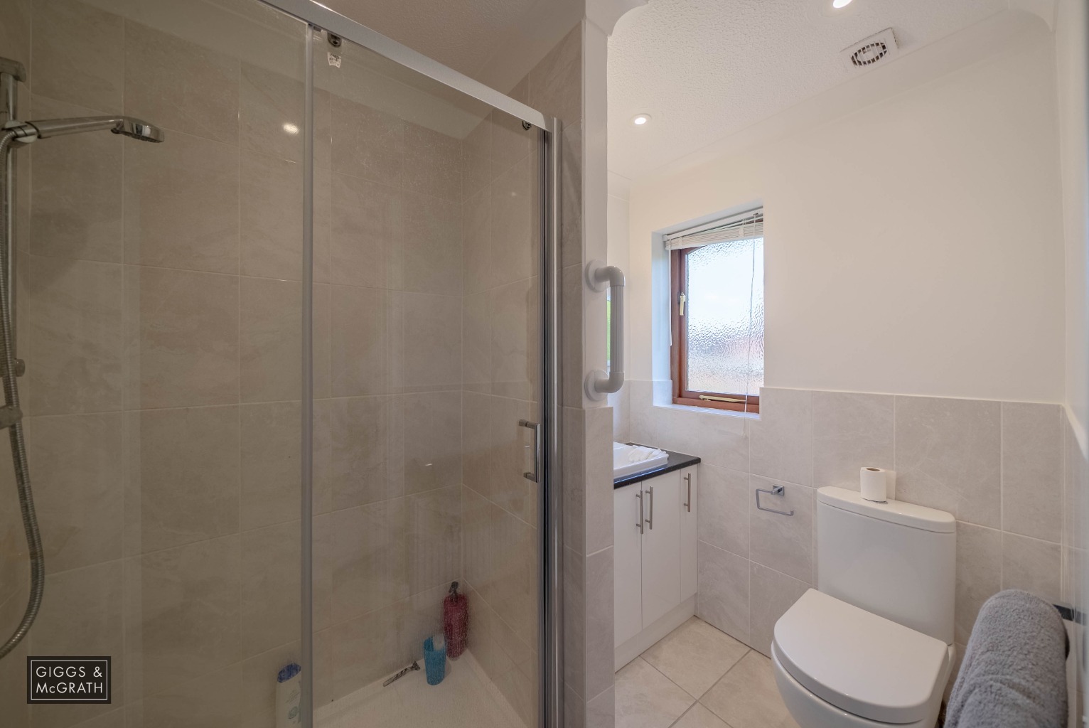 Spacious 3 Double Bedroom Detached Bungalow For Sale Property image 14