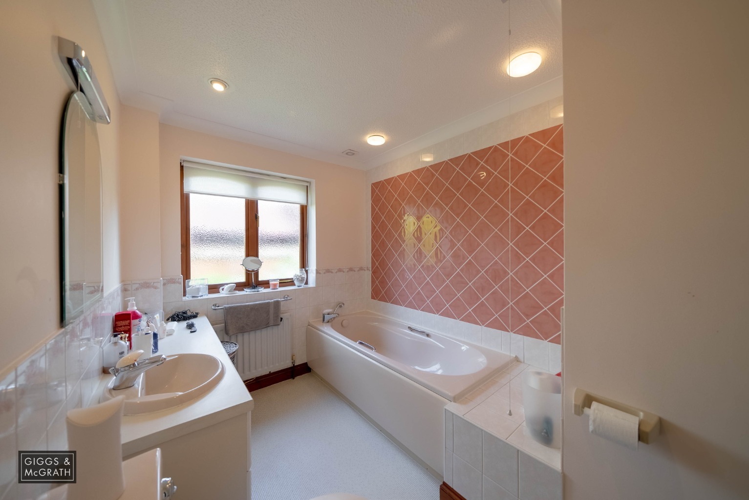 Spacious 3 Double Bedroom Detached Bungalow For Sale Property image 17