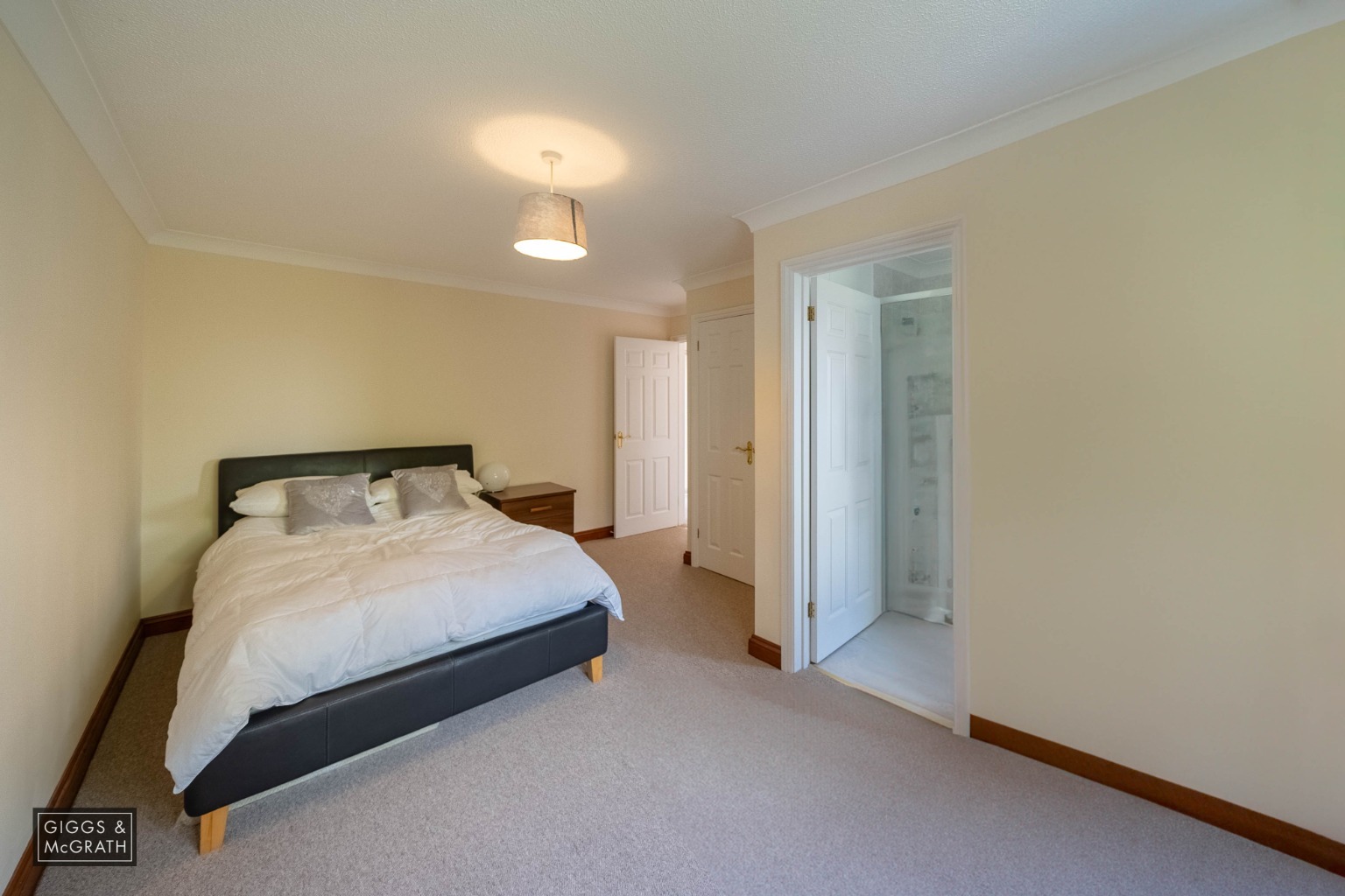 Spacious 3 Double Bedroom Detached Bungalow For Sale Property image 13