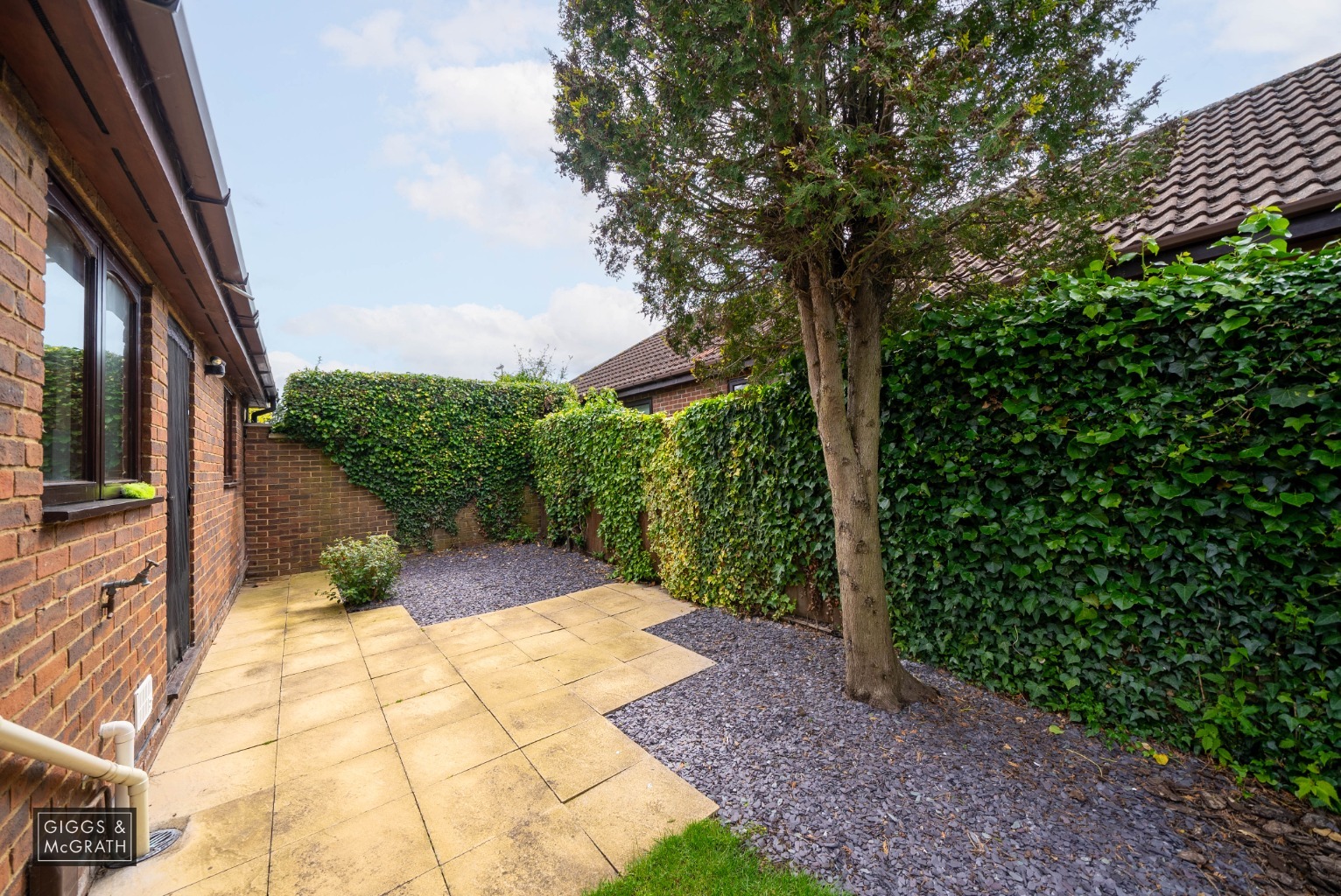 Spacious 3 Double Bedroom Detached Bungalow For Sale Property image 19