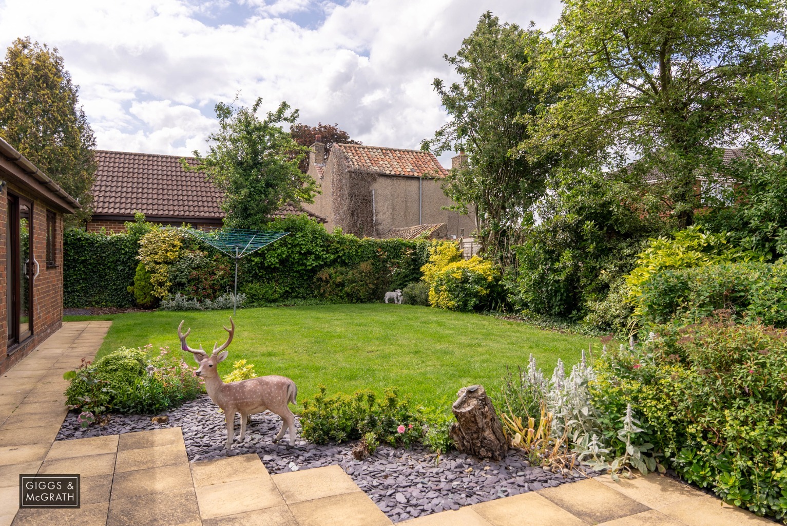 Spacious 3 Double Bedroom Detached Bungalow For Sale Property image 21