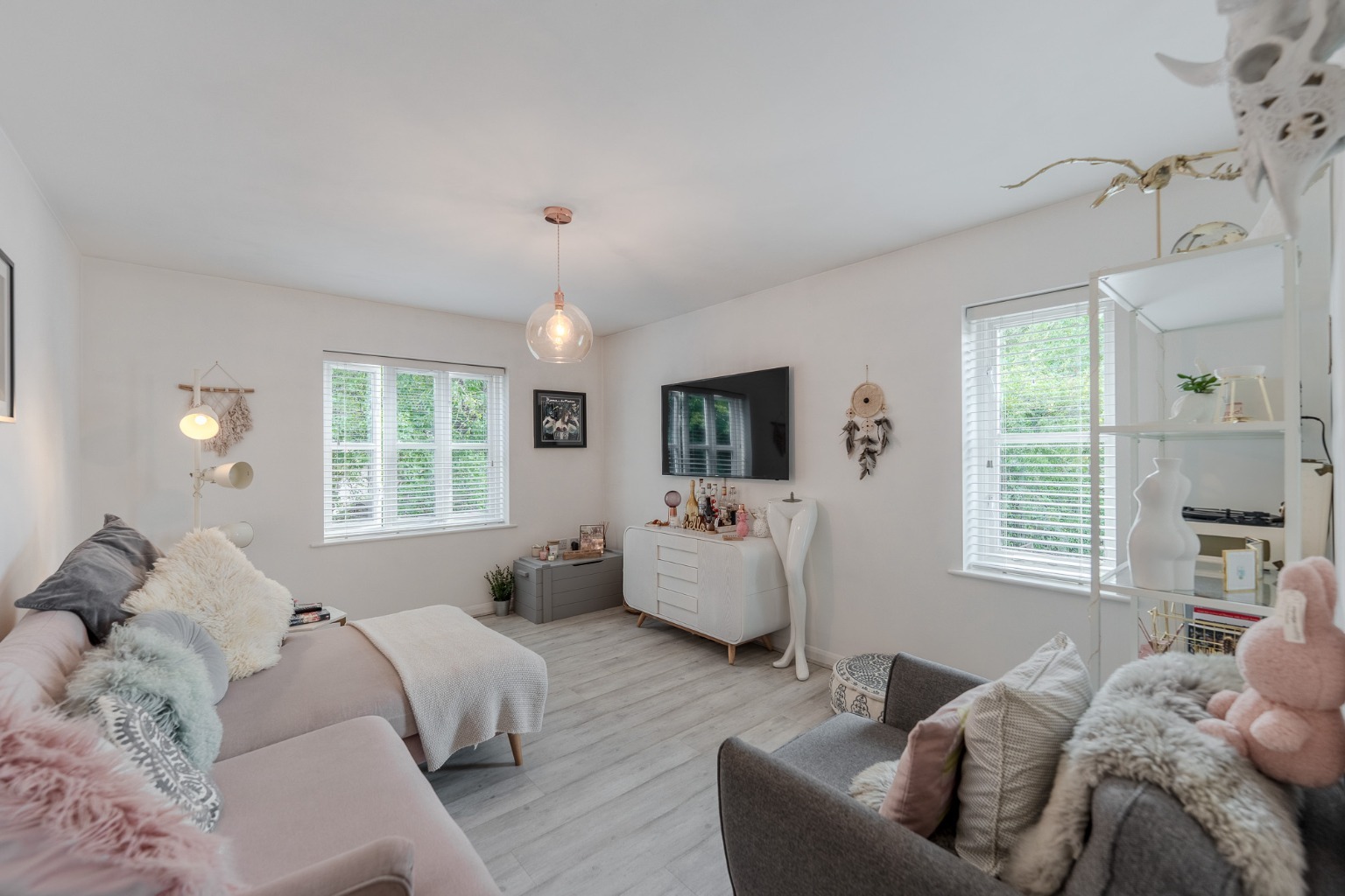 Stunning 1 Bedroom First Floor Apartment in Popular Village Setting Property image 3