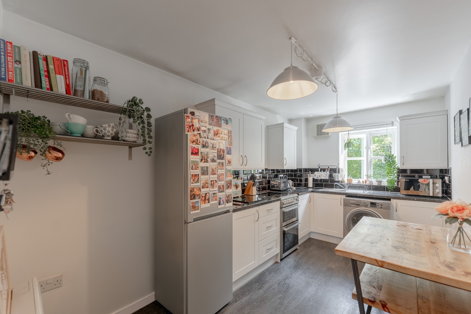 Stunning 1 Bedroom First Floor Apartment in Popular Village Setting Property image 7