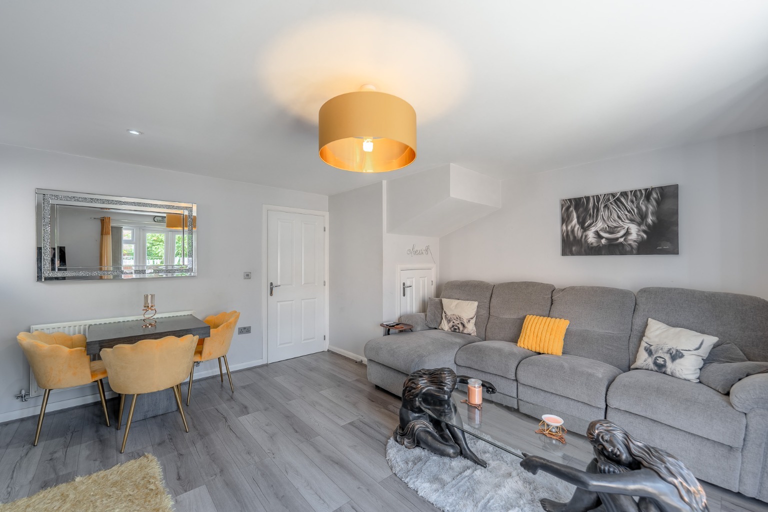 Stunning Three-Storey Home with Garage and driveway in Summers Hill Drive Property image 6