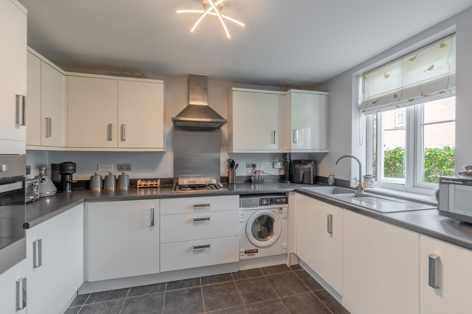 Stunning Three-Storey Home with Garage and driveway in Summers Hill Drive Property image 2