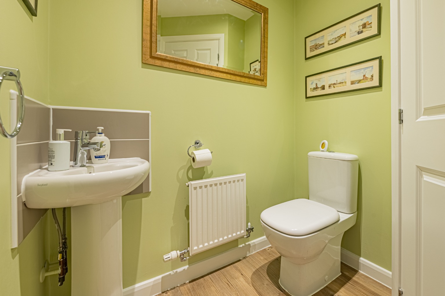 Immaculate 4 Bed Family Home Set in Quiet Cul-de-Sac in Papworth Everard Property image 6