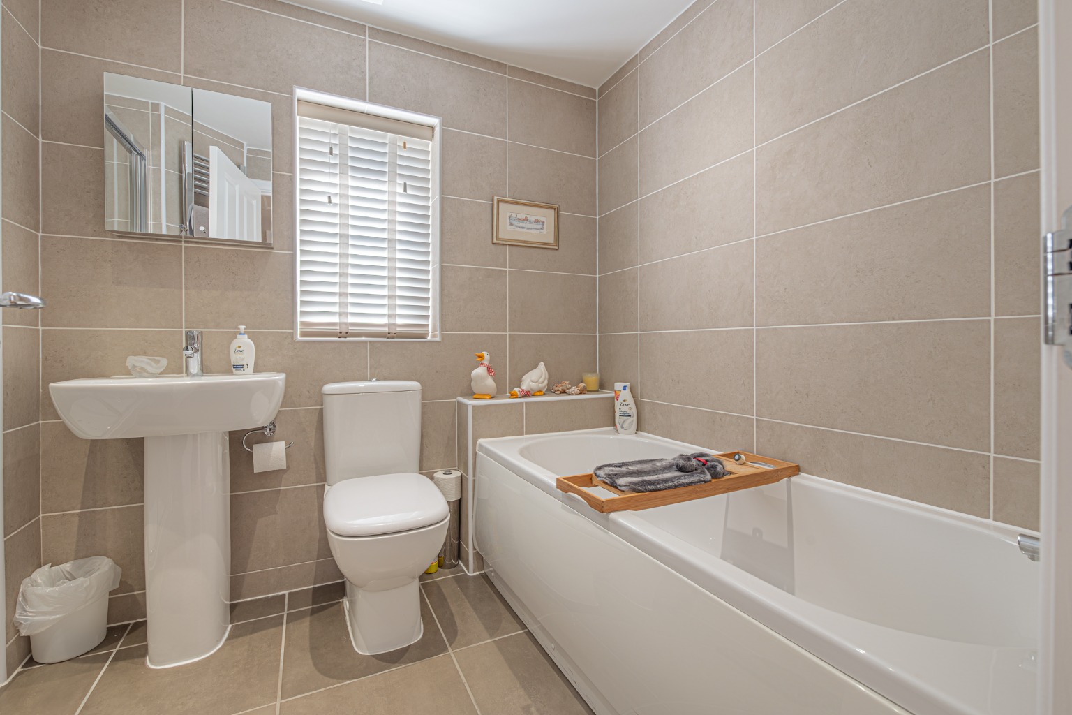 Immaculate 4 Bed Family Home Set in Quiet Cul-de-Sac in Papworth Everard Property image 17