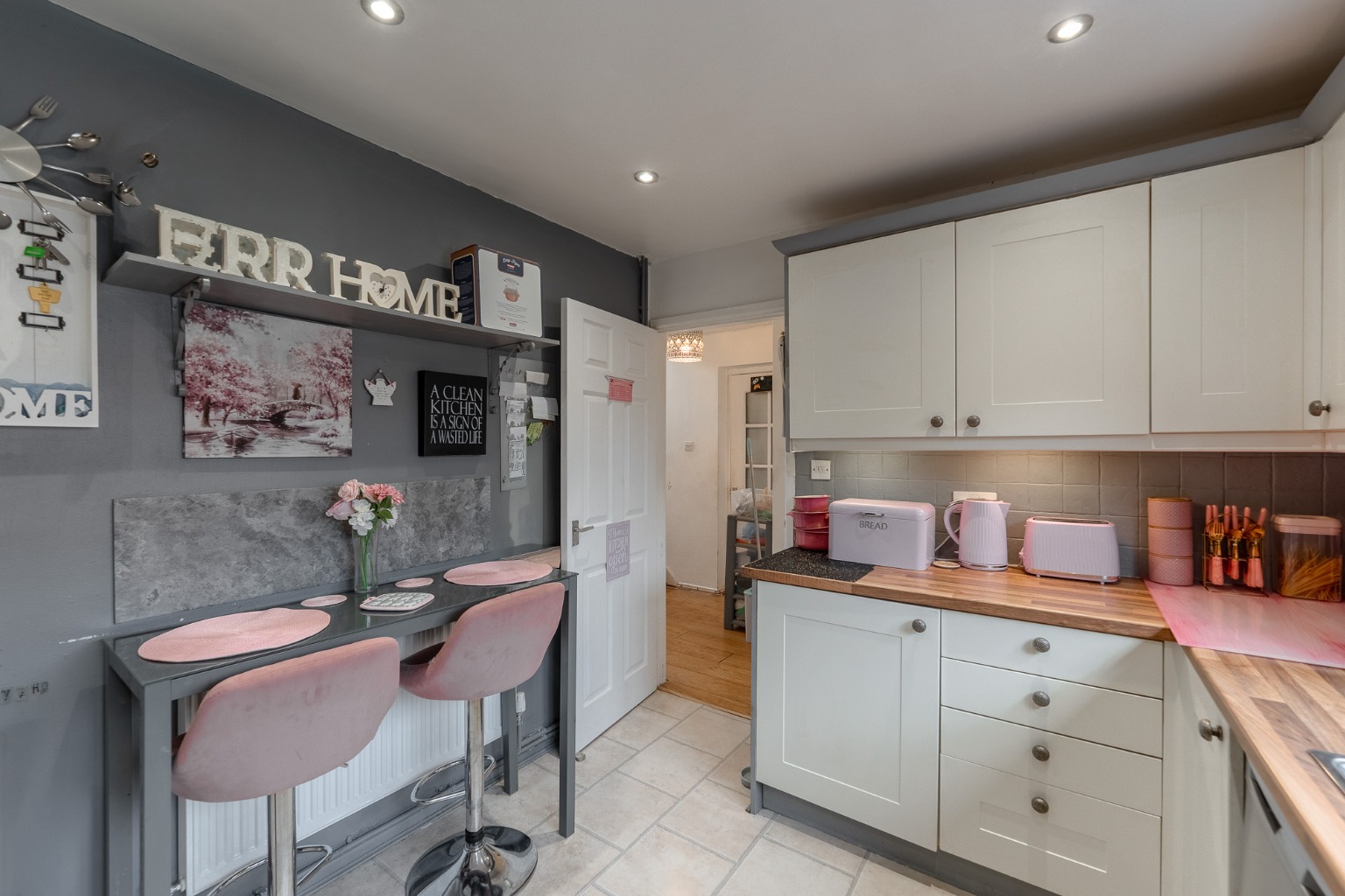 Three/four bedroom semi detached home located between the town and the station Property image 6