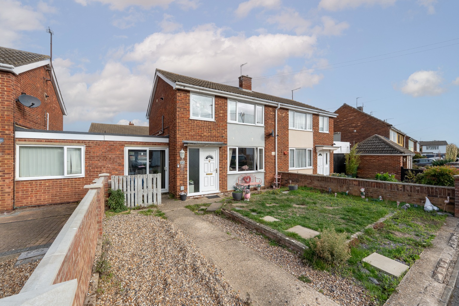 Three/four bedroom semi detached home located between the town and the station Property image 19