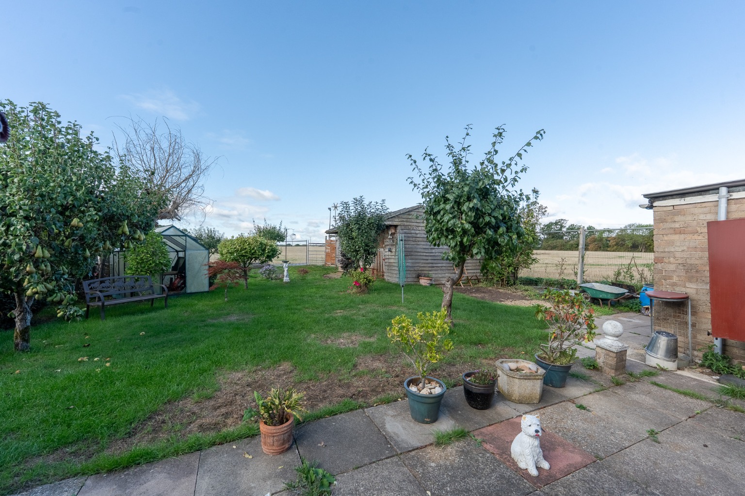 Detached chalet bungalow offering versatile accommodation, over looking fields to front and rear Property image 3