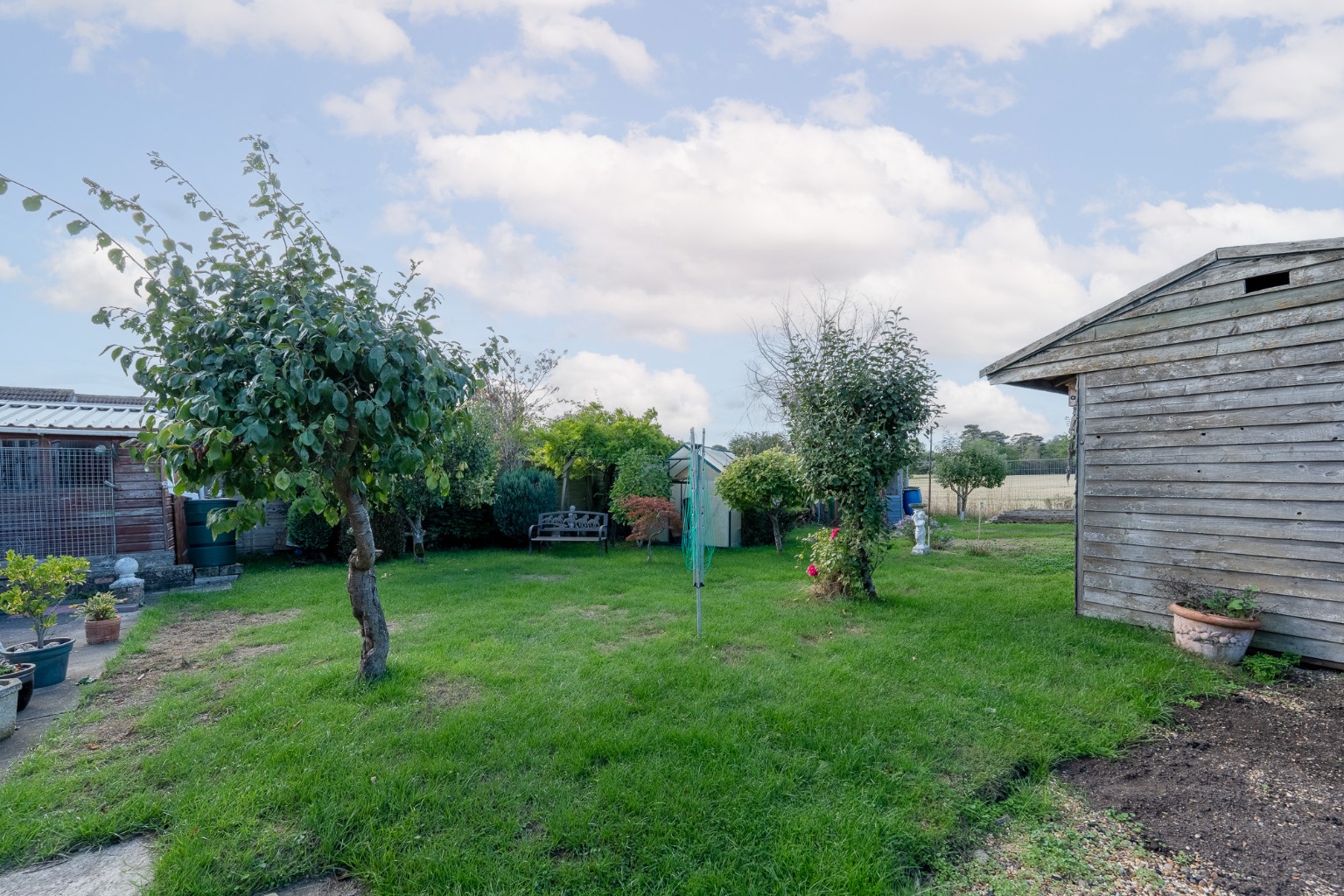 Detached chalet bungalow offering versatile accommodation, over looking fields to front and rear Property image 17