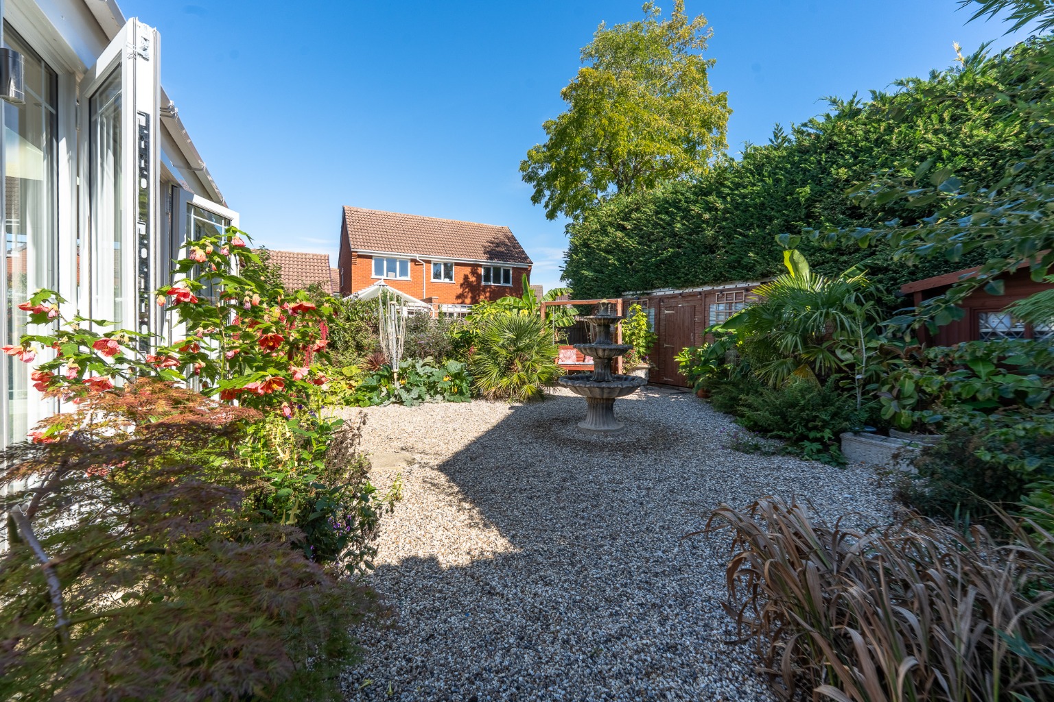 Stunning five bedroom detached and extended family home with annexe Property image 21