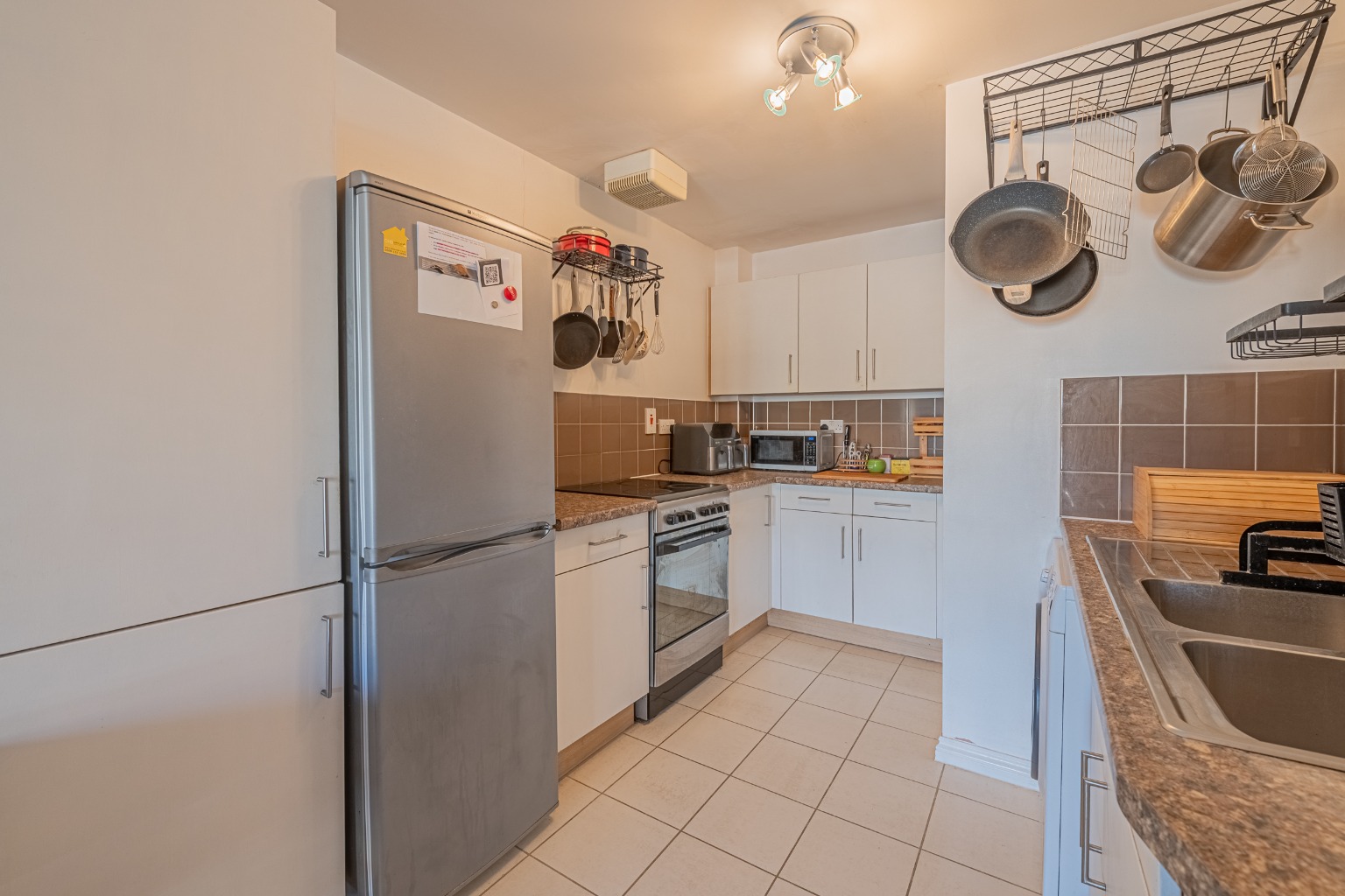 Spacious one double bedroom apartment in central Cambridge Property image 3